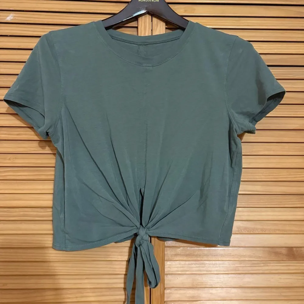 Lululemon Athletica Green Knot-Front Women Top